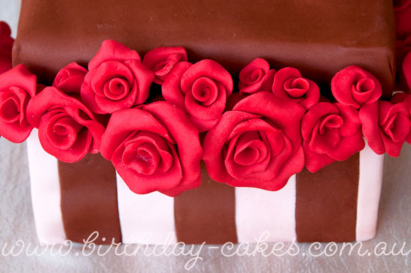 roses birthday cake